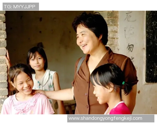 足球明星子女成长故事揭秘从球场边到人生舞台的独特旅程